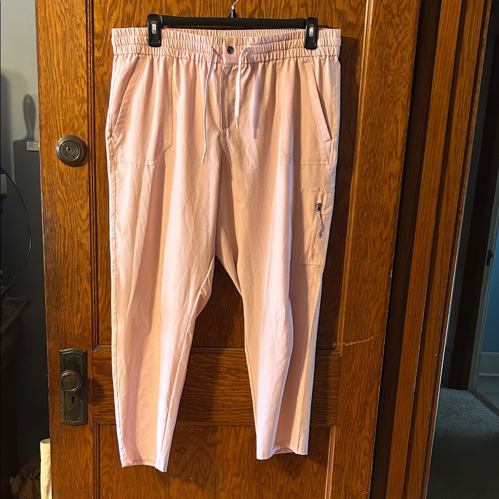 Avalanche Women's Pink Cargo Pants